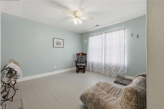 820 Amberline DR, Chesapeake, VA 23322