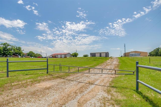 1841 W Highway 199, Springtown, TX 76082