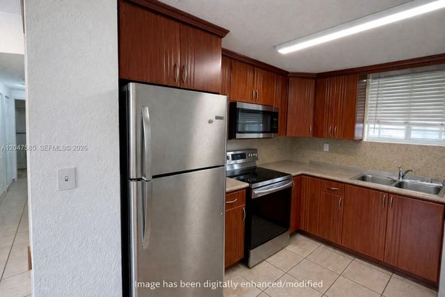 318 E 6th Street 102, Hialeah, FL 33010