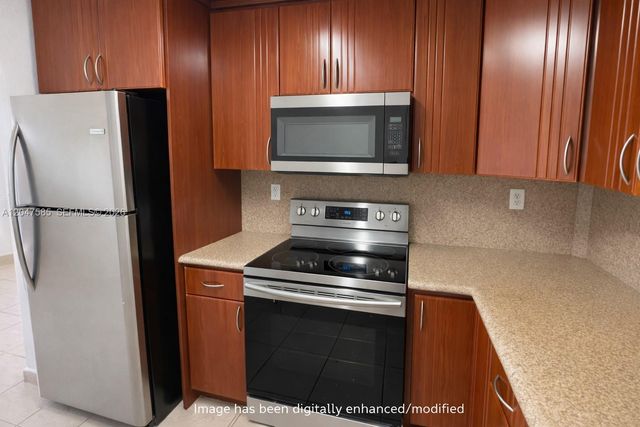 318 E 6th Street 102, Hialeah, FL 33010