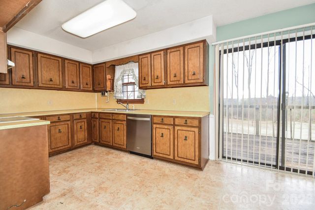 2209 Waverly Drive, Monroe, NC 28112