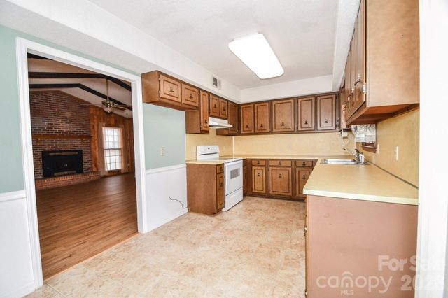 2209 Waverly Drive, Monroe, NC 28112