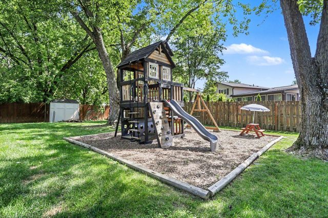 5688 Duquesne Place, Columbus, OH 43235