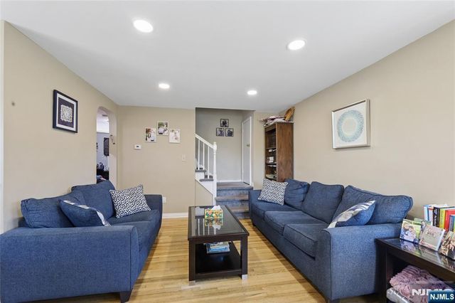 58 Sussex Road, Bergenfield, NJ 07621