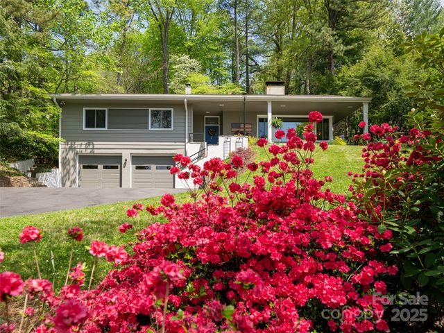 165 Country Club Drive, Waynesville, NC 28786