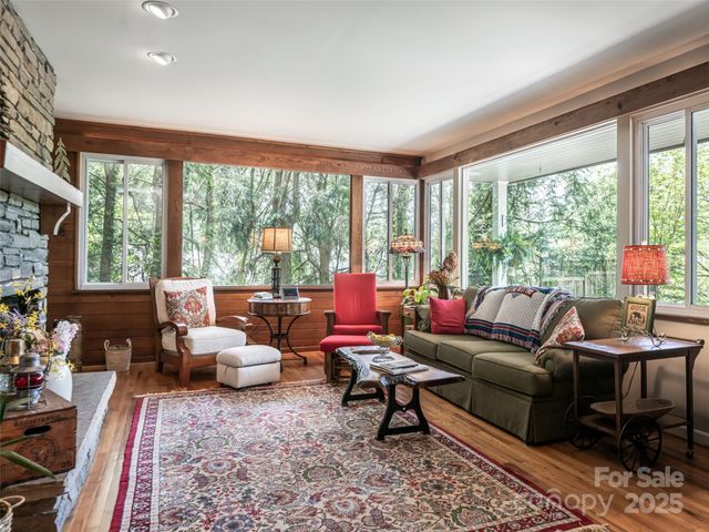 165 Country Club Drive, Waynesville, NC 28786