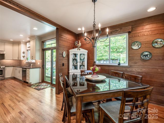 165 Country Club Drive, Waynesville, NC 28786
