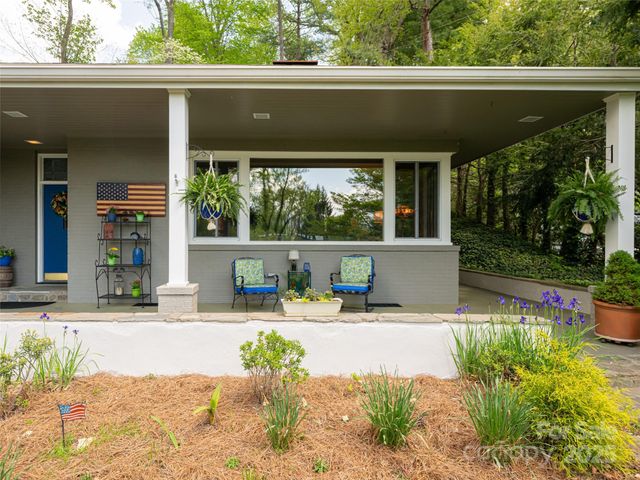 165 Country Club Drive, Waynesville, NC 28786
