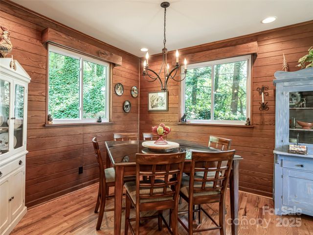 165 Country Club Drive, Waynesville, NC 28786