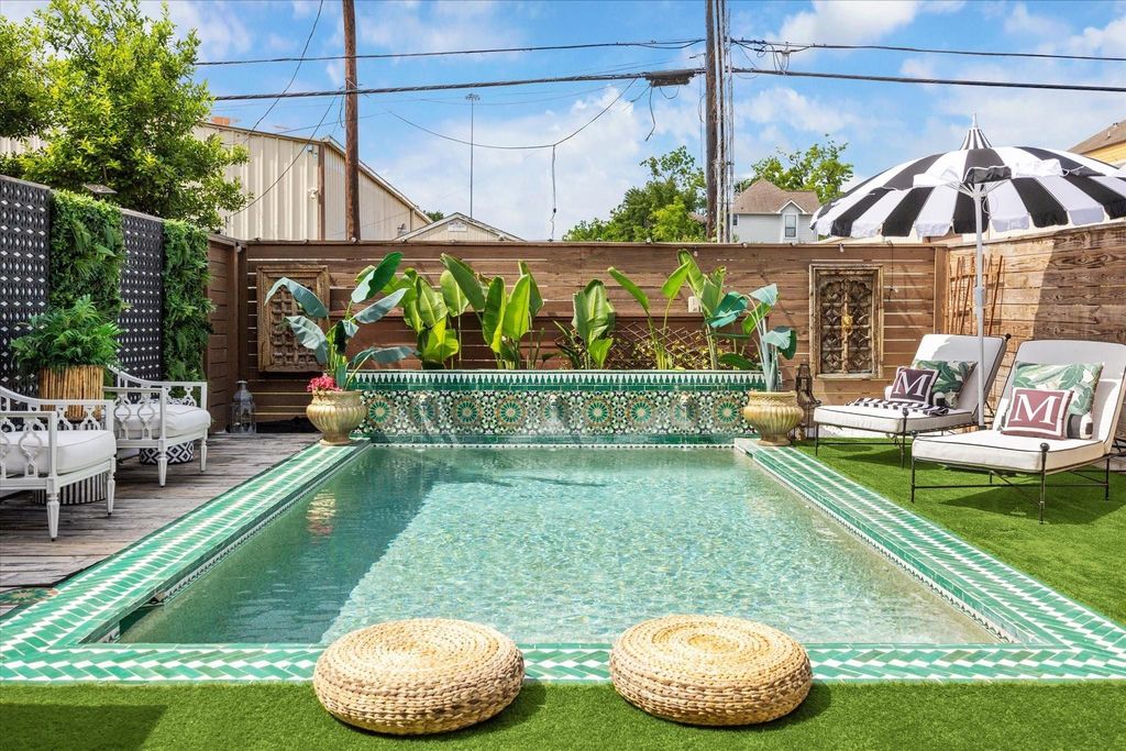 619 W 26th Street, Houston, TX 77008