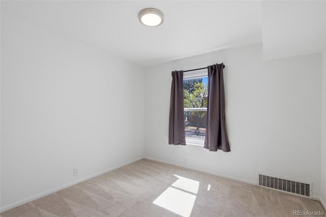 7665 E Eastman Avenue 202B, Denver, CO 80231