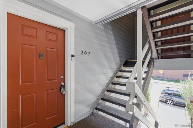 7665 E Eastman Avenue 202B, Denver, CO 80231