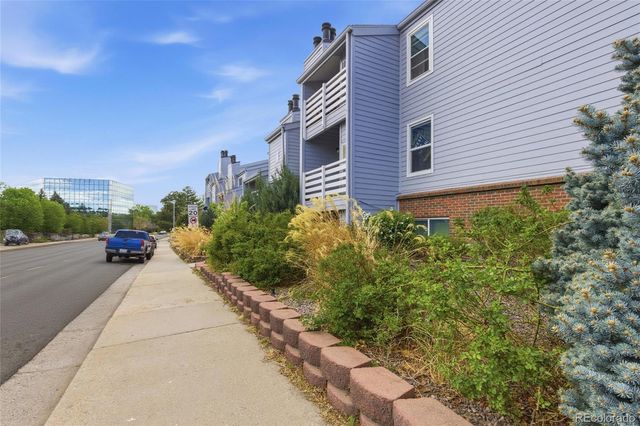 7665 E Eastman Avenue 202B, Denver, CO 80231