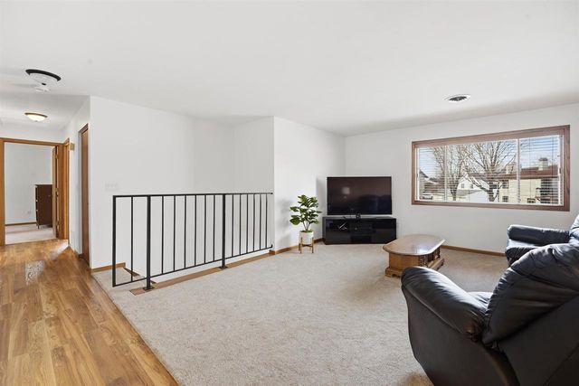 17 CONCORD DRIVE, Fond Du Lac, WI 54935