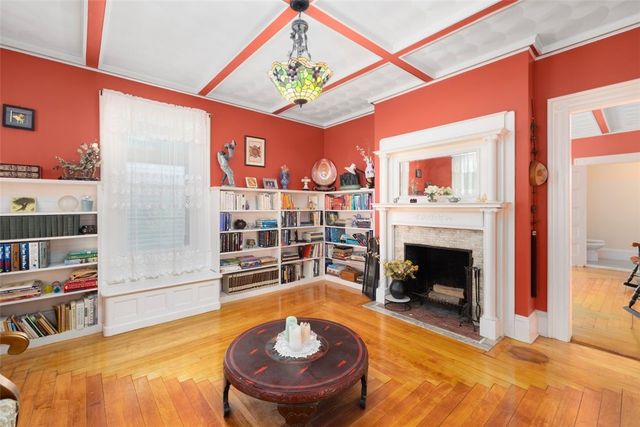 392 North Main Street, Attleboro, MA 02703