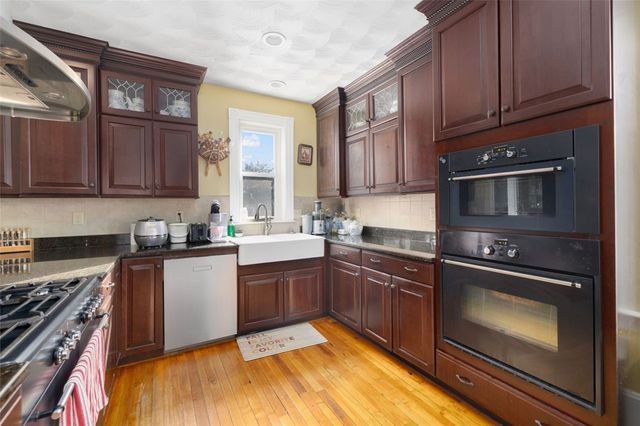 392 North Main Street, Attleboro, MA 02703