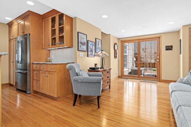 1898 Pinehurst Avenue, Saint Paul, MN 55116