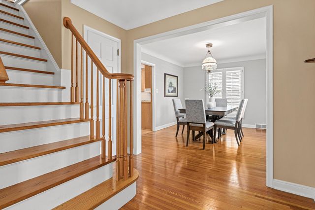 1898 Pinehurst Avenue, Saint Paul, MN 55116