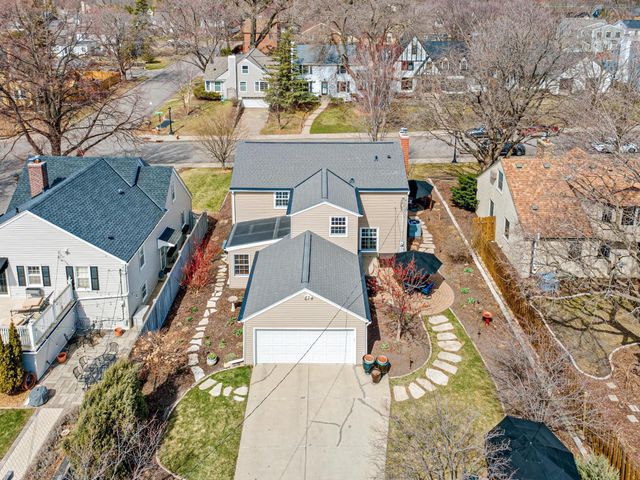 1898 Pinehurst Avenue, Saint Paul, MN 55116