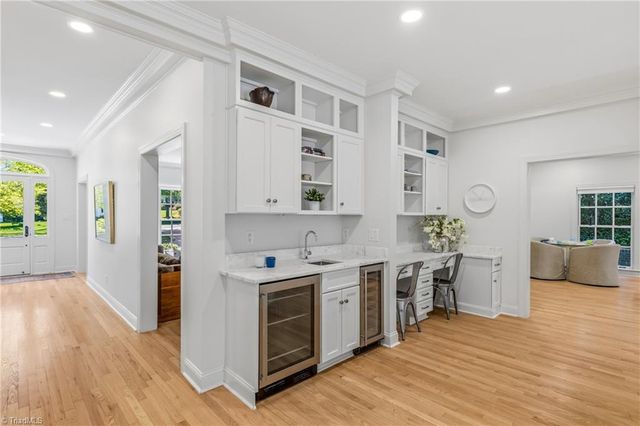 306 Meadowbrook Terrace, Greensboro, NC 27408