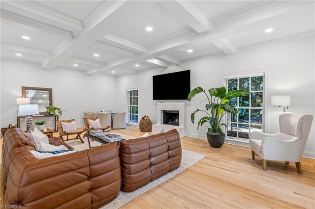 306 Meadowbrook Terrace, Greensboro, NC 27408