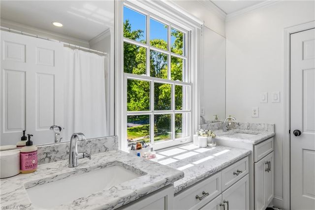306 Meadowbrook Terrace, Greensboro, NC 27408
