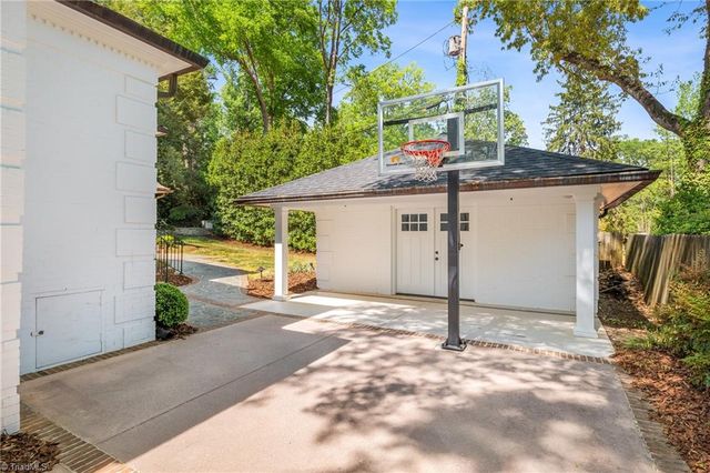 306 Meadowbrook Terrace, Greensboro, NC 27408