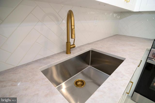 3 NARBERTH PL, Southampton, NJ 08088