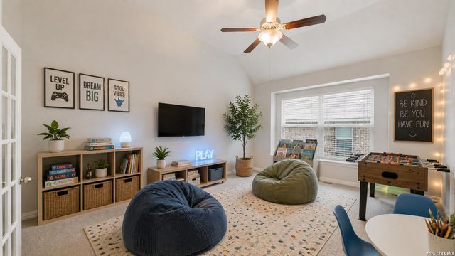 863 MAROON ST, New Braunfels, TX 78130