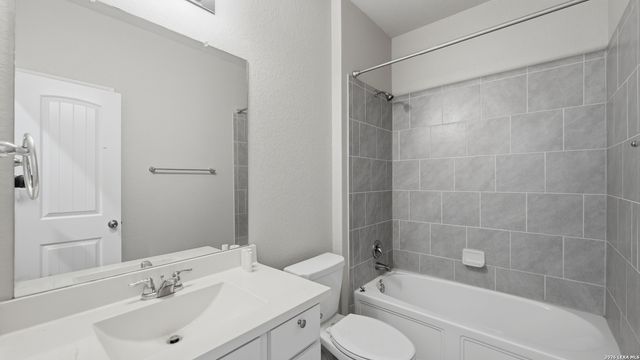863 MAROON ST, New Braunfels, TX 78130