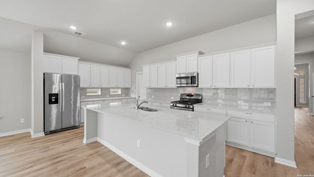 863 MAROON ST, New Braunfels, TX 78130