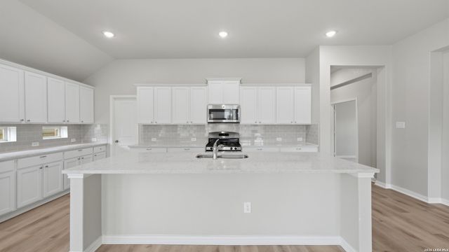 863 MAROON ST, New Braunfels, TX 78130