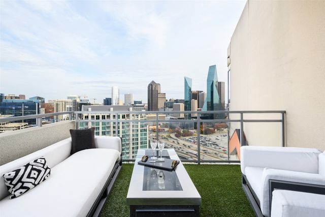 2200 Victory Avenue 2401, Dallas, TX 75219