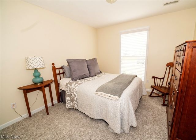 316 Brookpoint Street NW, North Canton, OH 44720