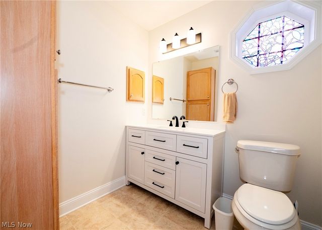 316 Brookpoint Street NW, North Canton, OH 44720