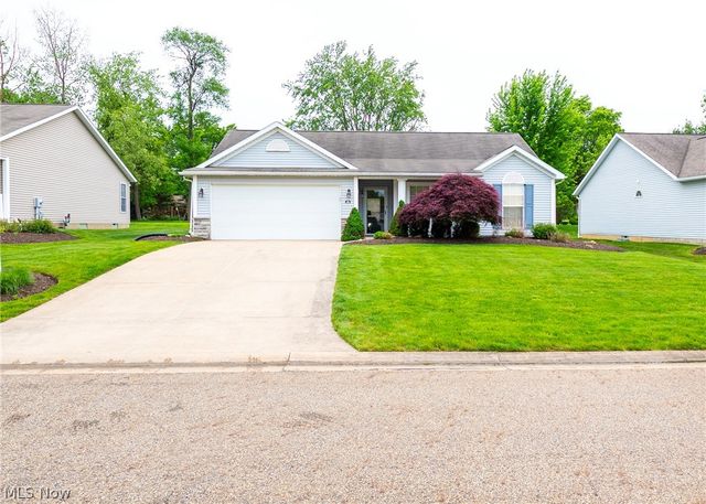 316 Brookpoint Street NW, North Canton, OH 44720