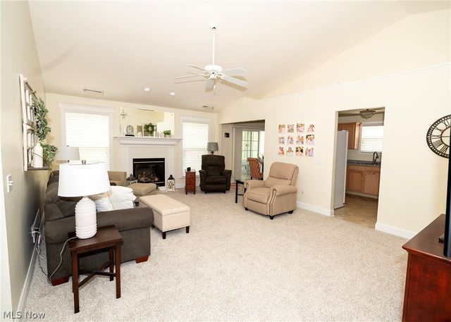 316 Brookpoint Street NW, North Canton, OH 44720