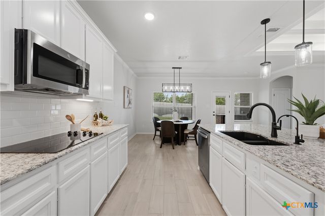 7809 Platinum Drive, Killeen, TX 76542
