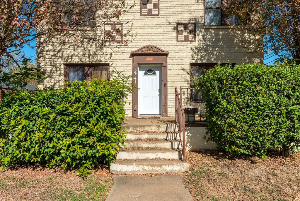 2841 Avenue H, Fort Worth, TX 76105 — photo 2