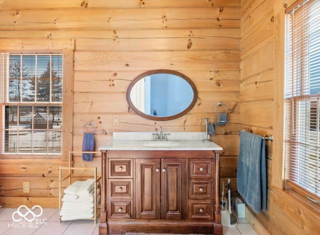4210 S County Road 400 E, North Vernon, IN 47265