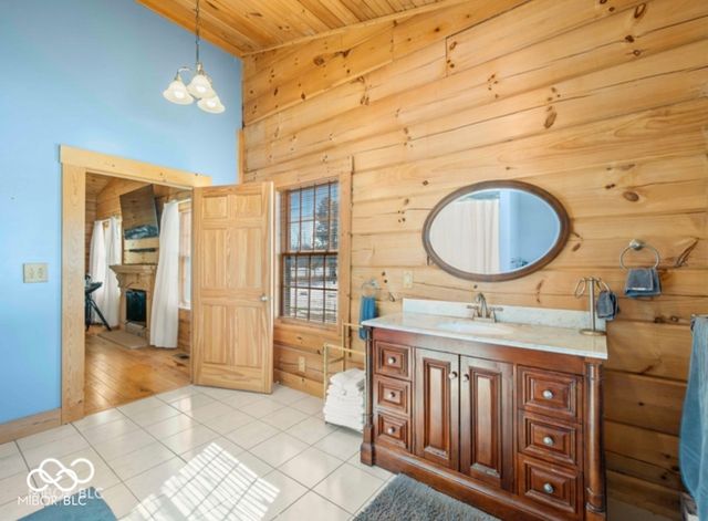 4210 S County Road 400 E, North Vernon, IN 47265