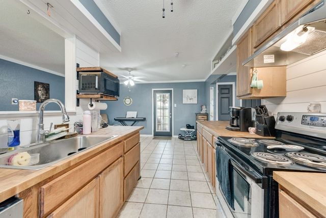 393 County Road 3320, Greenville, TX 75402