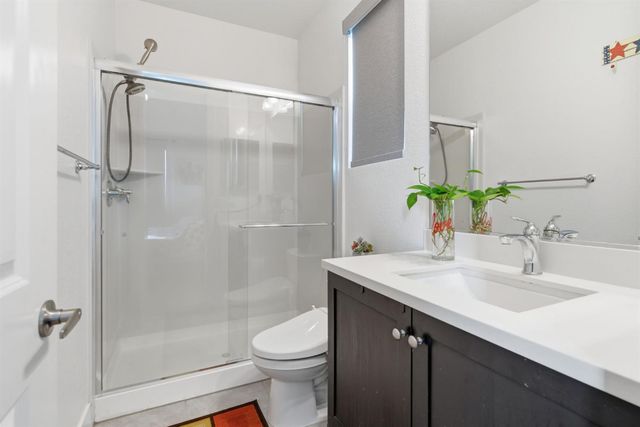 2281 Garden Farms Ave, Lathrop, CA 95330