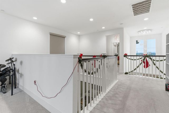 2281 Garden Farms Ave, Lathrop, CA 95330