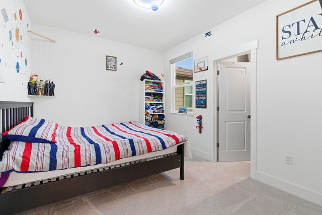 2281 Garden Farms Ave, Lathrop, CA 95330