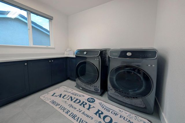 2281 Garden Farms Ave, Lathrop, CA 95330