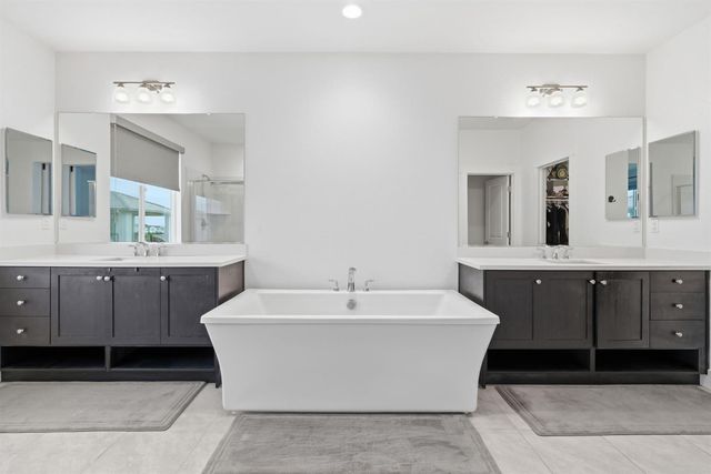 2281 Garden Farms Ave, Lathrop, CA 95330