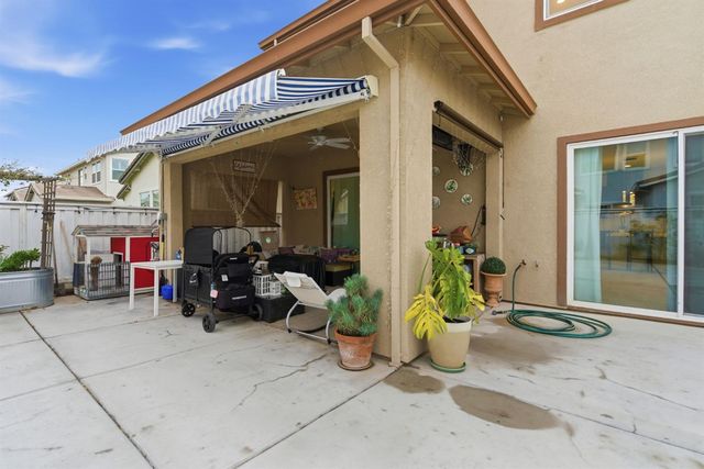2281 Garden Farms Ave, Lathrop, CA 95330