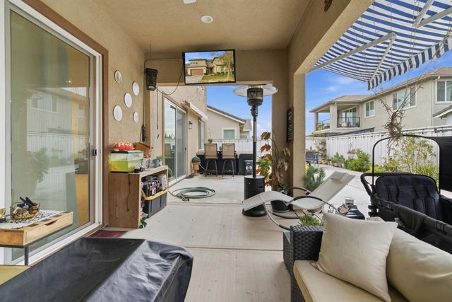 2281 Garden Farms Ave, Lathrop, CA 95330