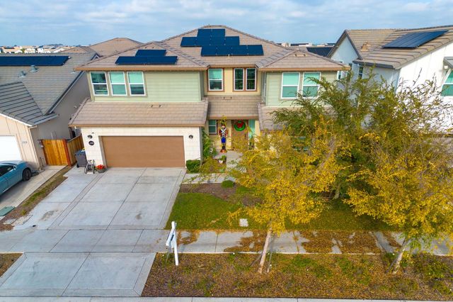 2281 Garden Farms Ave, Lathrop, CA 95330